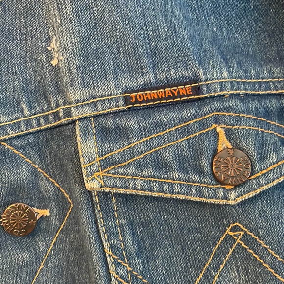 John Wayne Denim Jacket - Picture 4 of 4